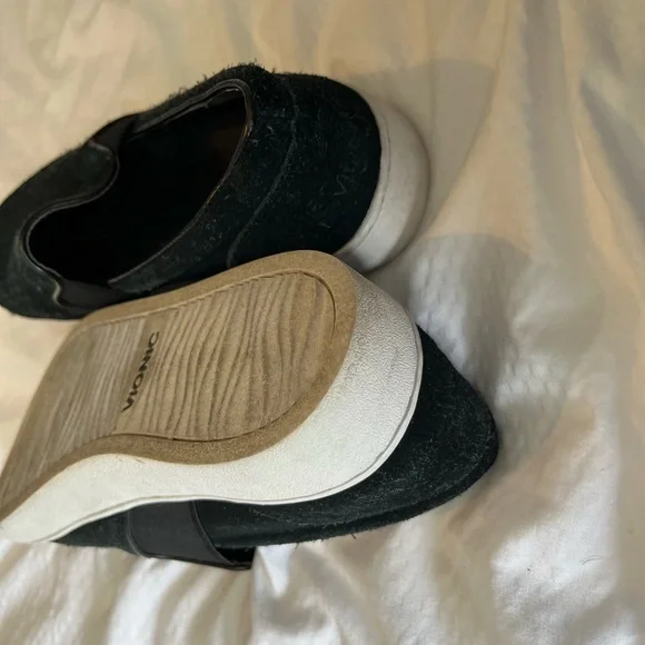 Vionic Women’s Suede Black Slip-On Shoes - Picture 5 of 7